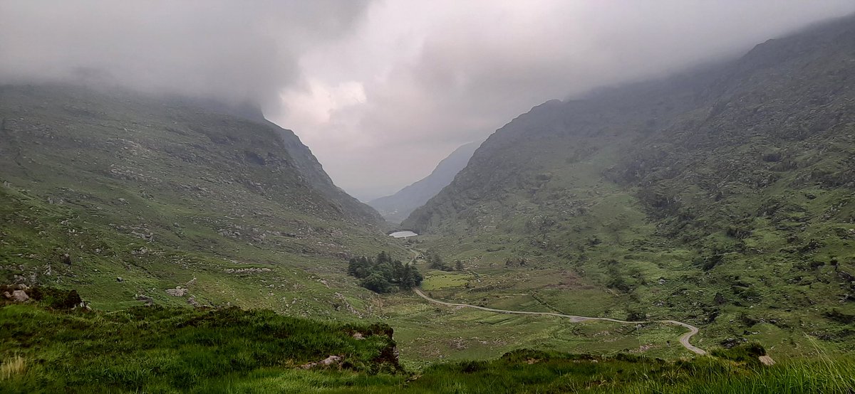 Seanielon1979's tweet photo. Gap of Dunloe #purplemountain #thereeks #kerry https://t.co/8fWwdk1mKA