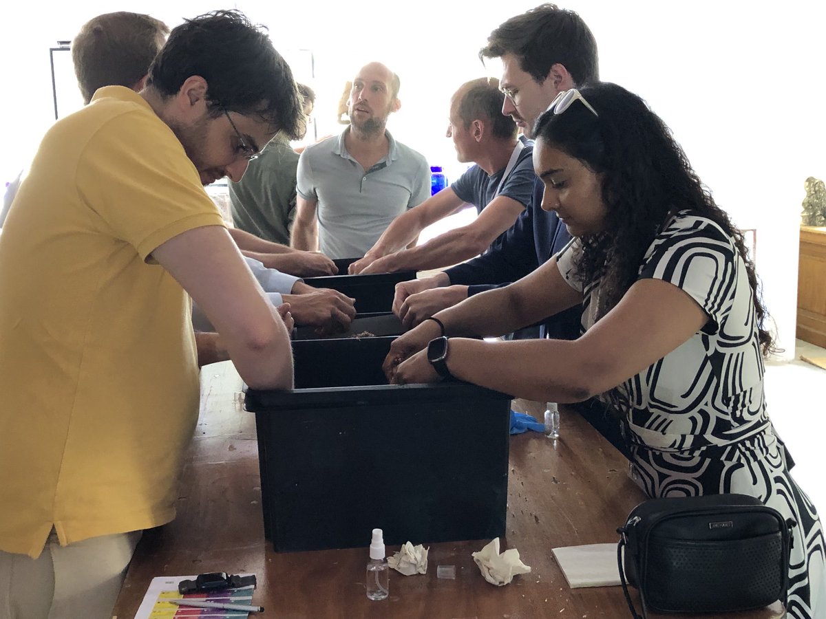 ⁦<a href="/PermaFungi/">PermaFungi</a>⁩ workshop at <a href="/IBM/">IBM</a> #TechConnect Belgium - participants really putting their hands in coffee waste, mycelium and water. Now the substrate is ready and mushrooms will grow in 15 days. Then we harvest them and the waste is used as fertiliser in your garden. Wow!!