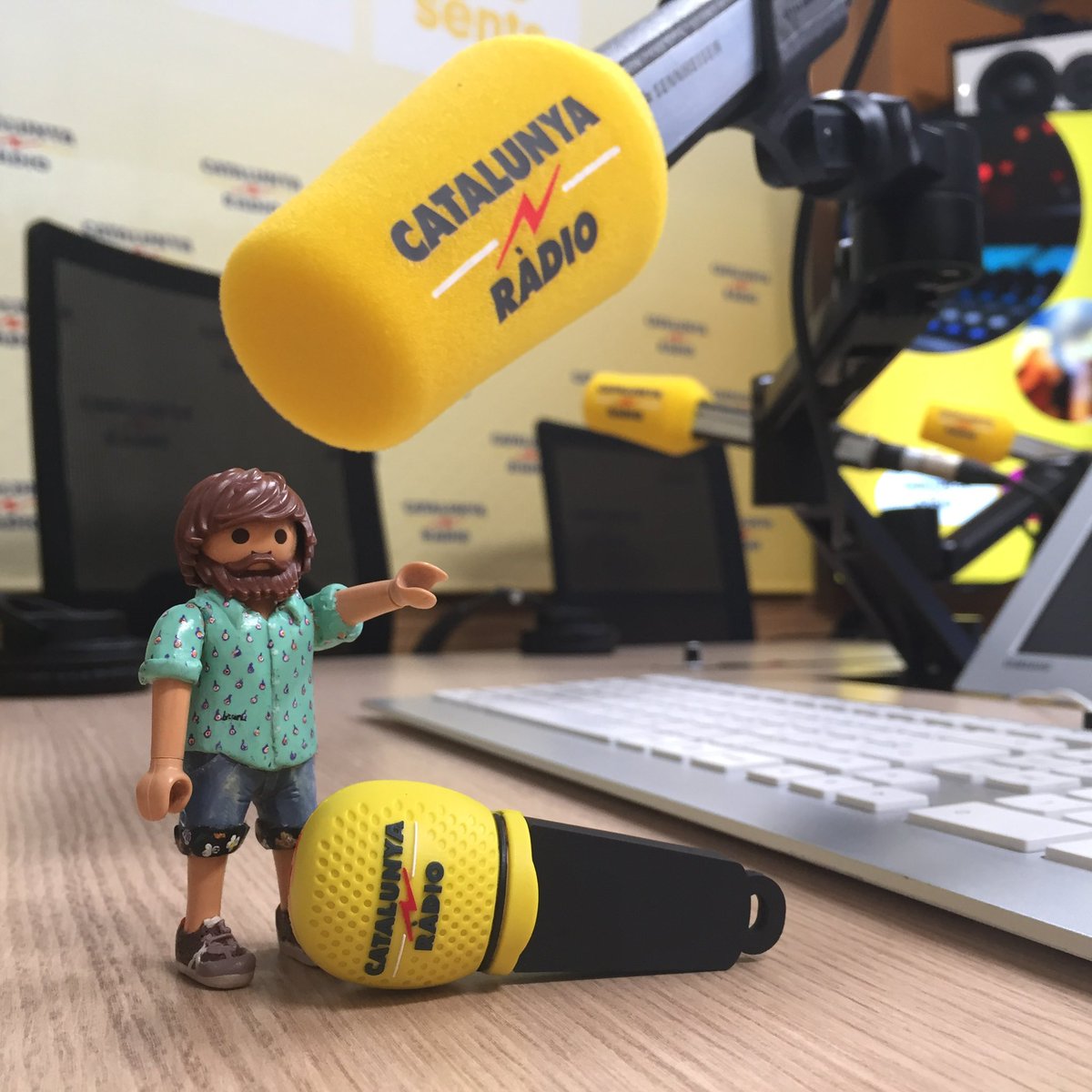 Per molts anys <a href="/CatalunyaRadio/">Catalunya Ràdio</a> #40CatRàdio 🥰