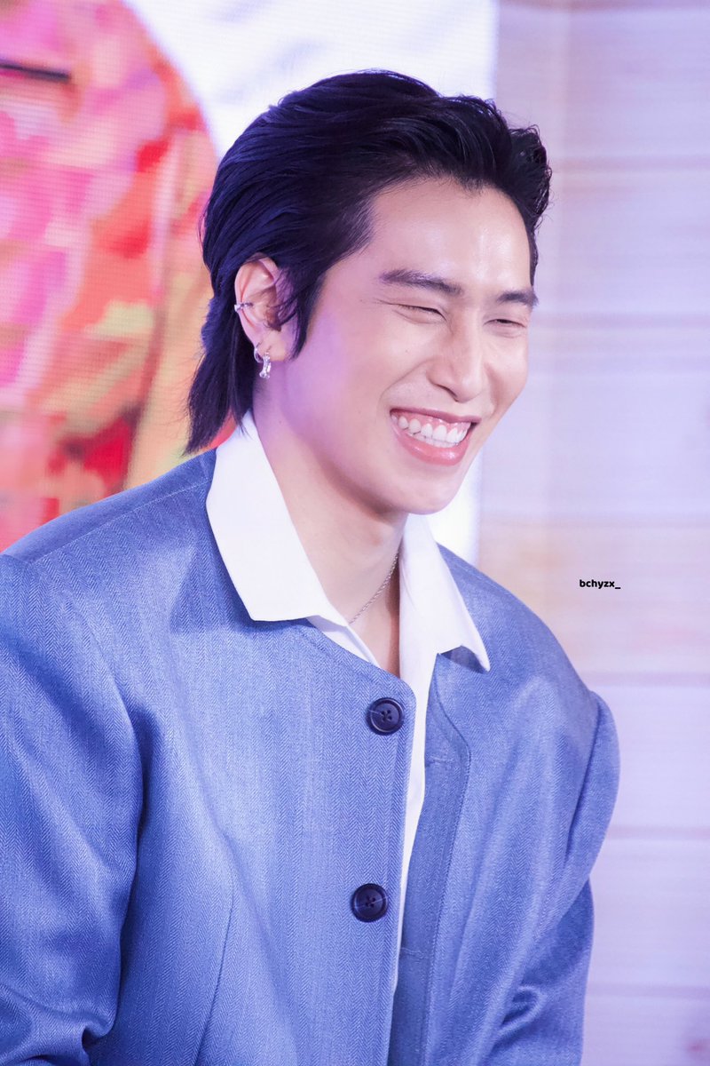 Please it has been 5 months without his gummy smile 😭🖤

Kaniva 3rd HBD X BIBLE 
#KanivaXBible <a href="/biblesumett/">Bsumettikul</a>