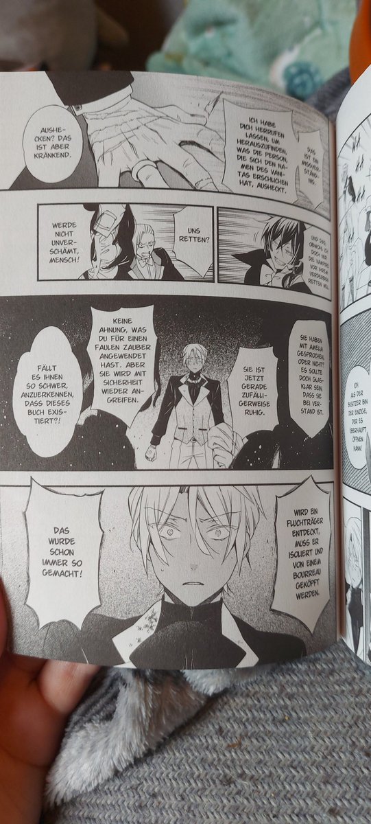 detectves's tweet photo. So! A while back I tried to buy a manga series but when it arrived it was entirely in German.. 
Maybe a long shot but does anyone want it? It's in almost perfect condition.
No charge, might ask for shipping though if its a bit costly! 
I'm in the UK! 
1st image shows the damage. https://t.co/7twmYdE4kk