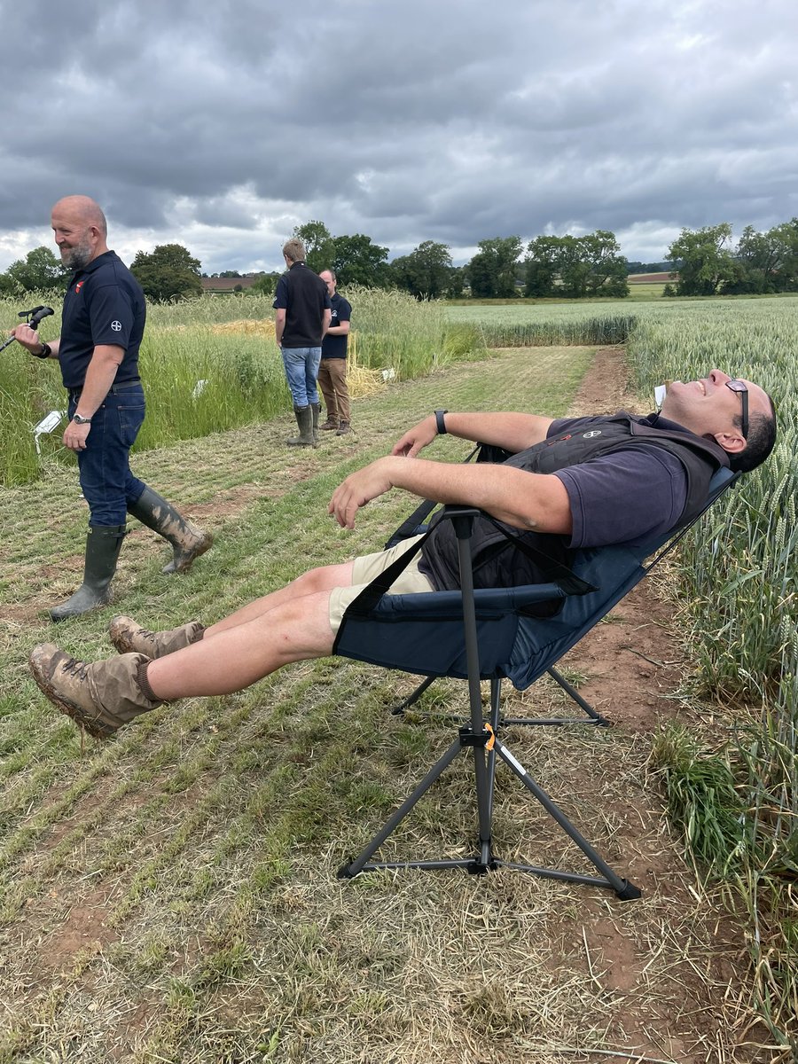 Liz Tomkinson tweet media