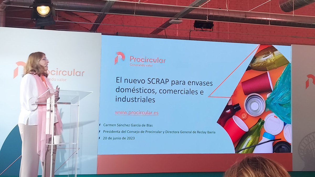 LMedinaMontoya's tweet image. Presentación #Procircular nuevo Sistema Colectivo de Responsabilidad Ampliada del Productor #SCRAP de envases del @ReclayGroup, representando a la @fempcomunica. Nuevos actores entran en el sector de la recogida selectiva y reciclaje de residuos. La competencia siempre es buena.