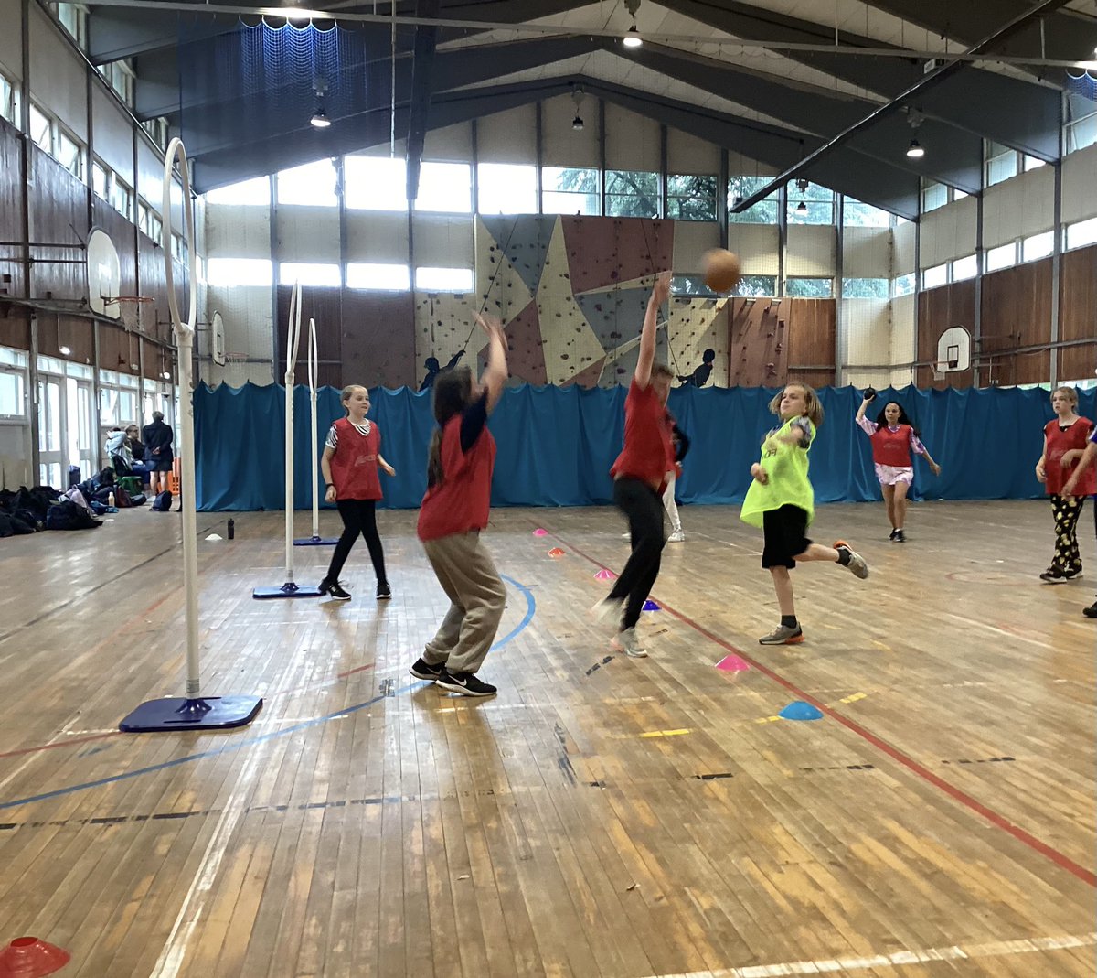 MilsteadPrimary's tweet photo. Quidditch #ocmat #year6 https://t.co/2x1pjSnRtc
