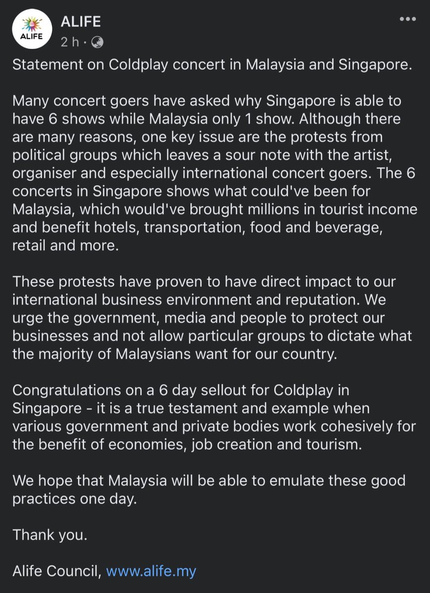 NewsBFM's tweet photo. 1. Protests from political groups are one of the key reasons why Coldplay are having six shows in Singapore but only one in Malaysia, says Alife Malaysia.

It says the protests have left a "sour note" with artists, organisers, and international concertgoers. https://t.co/sRfzgNccfK