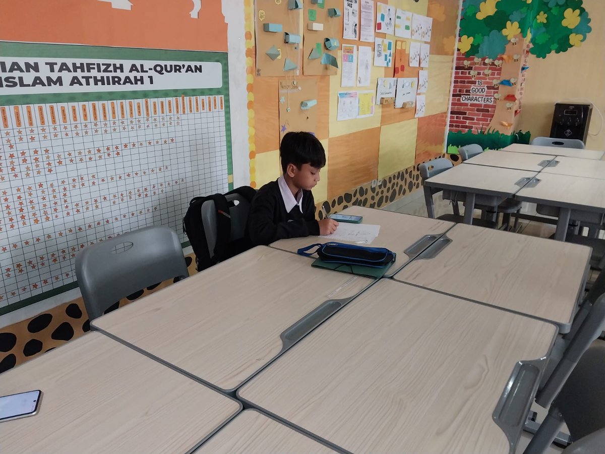 puspresnas's tweet photo. Ribuan Siswa SD/MI Berkompetisi di Olimpiade Sains Nasional Tingkat Provinsi

Baca selengkapnya di: https://t.co/bDfHGAYSmS

#MerdekaBelajar #MerdekaBerprestasi #Puspresnas #BPTI #JujurItuJuara #BerprestasiLebihHebat #OSN #OSNP #OlimpiadeSainsNasional https://t.co/BZNNEoH1tF