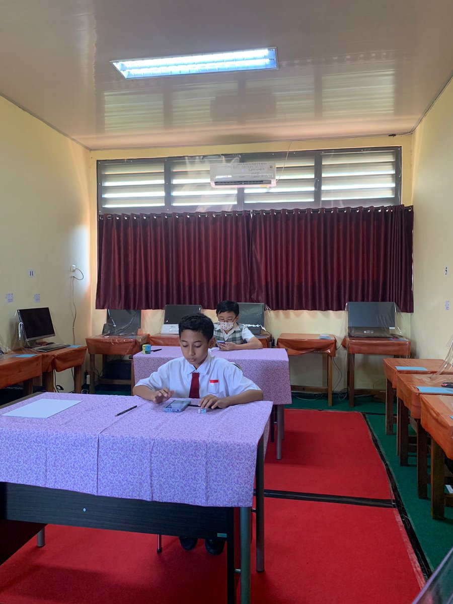 puspresnas's tweet photo. Ribuan Siswa SD/MI Berkompetisi di Olimpiade Sains Nasional Tingkat Provinsi

Baca selengkapnya di: https://t.co/bDfHGAYSmS

#MerdekaBelajar #MerdekaBerprestasi #Puspresnas #BPTI #JujurItuJuara #BerprestasiLebihHebat #OSN #OSNP #OlimpiadeSainsNasional https://t.co/BZNNEoH1tF