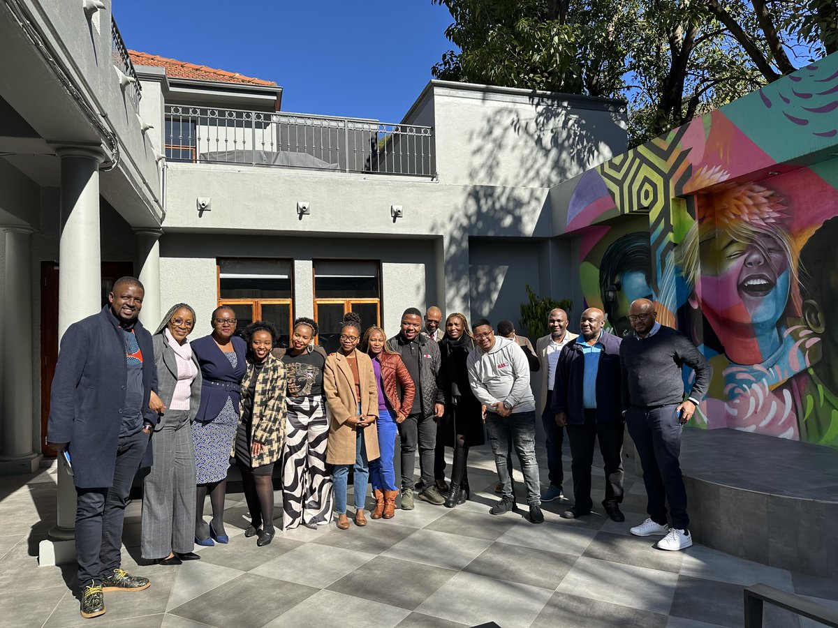 NMCF_SA's tweet photo. Today, we had the honour of hosting the CEO & Editors' Brunch at the Nelson Mandela Children's Fund. π’
Dr. @LindaNcubeNkomo led a powerful discussion with media professionals about amplifying children's voices.
Creating impact, together.βοΈ
#NMCFCEOBrunch #NMCFSA https://t.co/i0bs4qMy4W