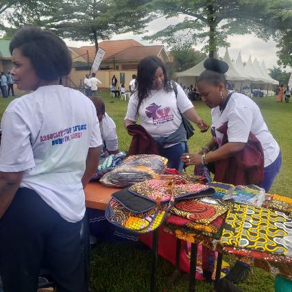 AorwUganda's tweet image. Remember, no act of kindness is too small. Spread love, foster empathy, and embrace diversity. Together, we can build a brighter future for all. 💞🌈
#WorldRefugeeDay #TogetherForRefugees #HopeInUnity #MakeADifference #EmbraceDiversity