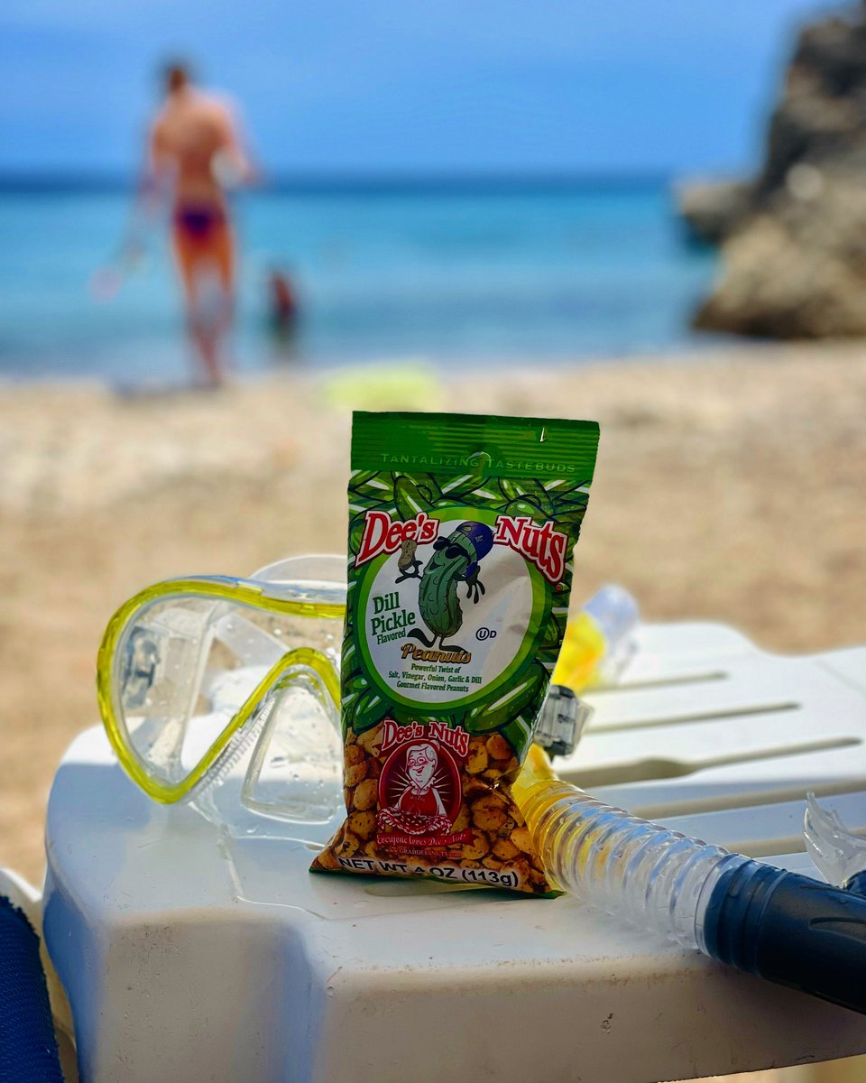 grabdeesnuts's tweet photo. DIVE DEEEEP
        with
DEE’S NUTS! https://t.co/RQ5GK1Mroc