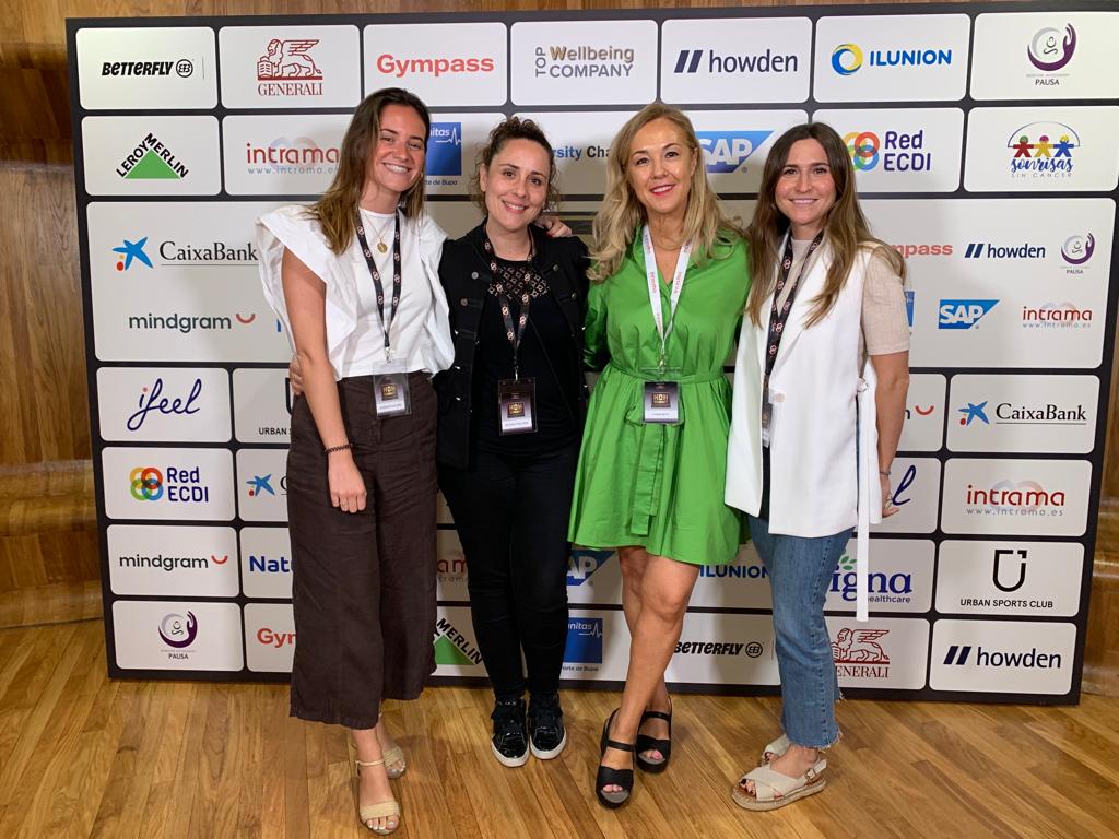 LeroyMerlinCorp's tweet photo. Hemos recibido por segundo año consecutivo la certificación TOP30 Wellness Company en el evento #HDH23 de @Intrama_es que reconoce a las 30 empresas en España con mejores prácticas en políticas de salud y bienestar. ¡Enhorabuena a los equipos de @leroymerlin_es implicados!💚 https://t.co/hqcsGOIoHf