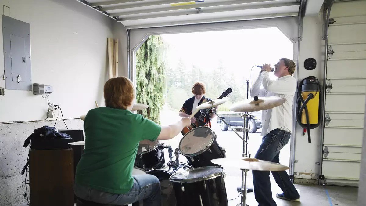 Its sad to see the way kids are tethered to their video games like a bunch of zombies.   

The world needs less kids playing video games and more kids jamming on music in their garages &amp; basements.  

Kudos to the parents that encourage music in their kids!