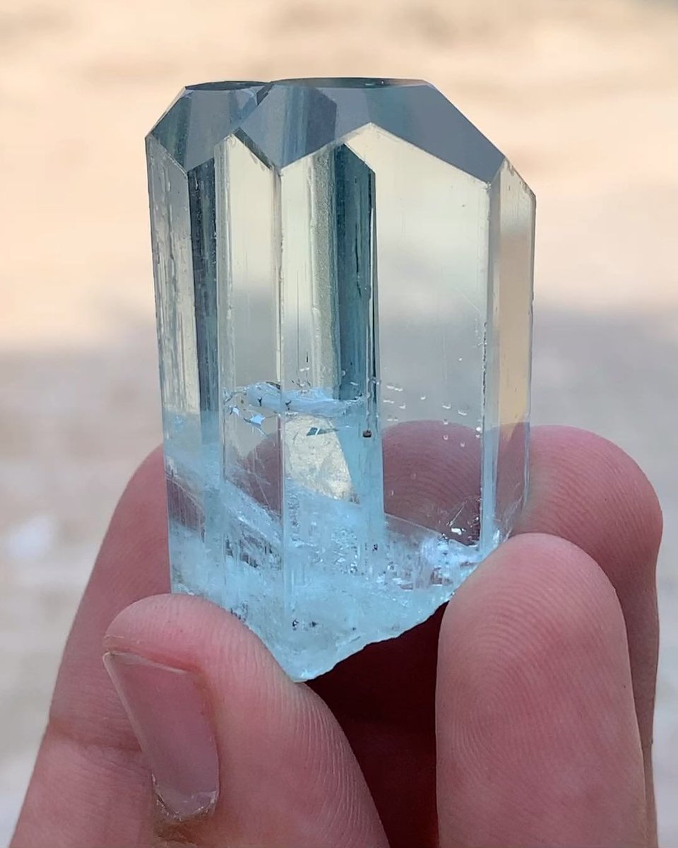 Very Clear aquamarine crystal from Pakistan

Photo: Umar Gems And Minerals

#minerals