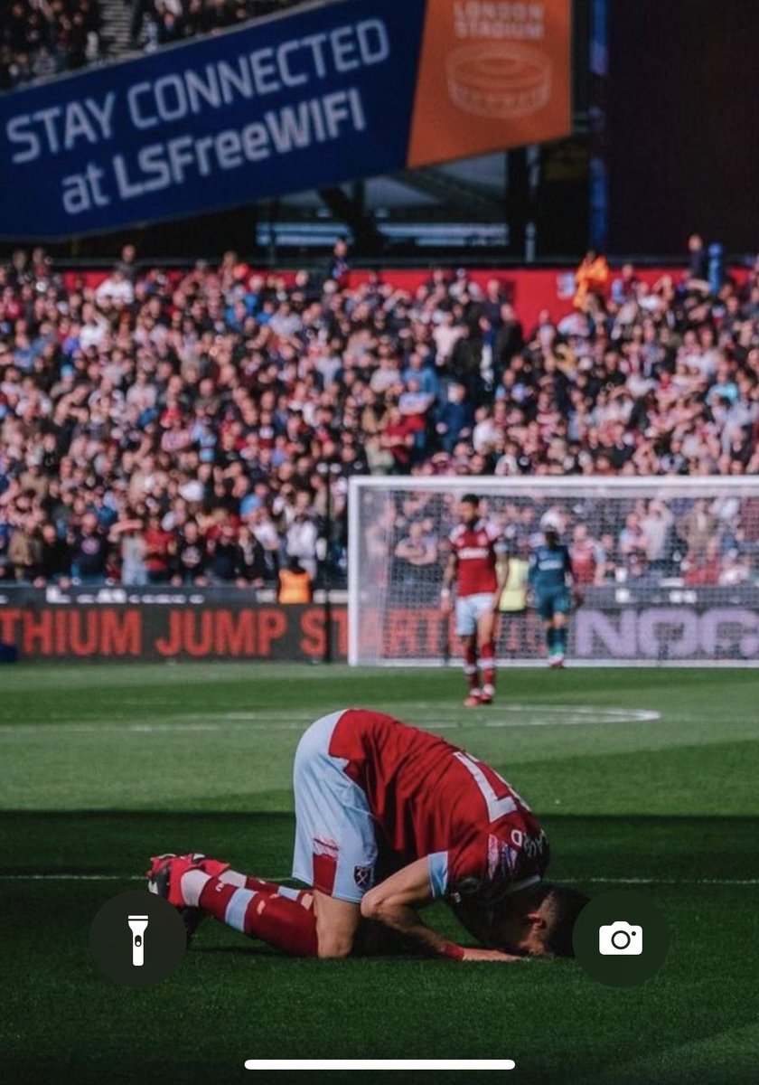 @WestHam @AguerdNayef His First goal ♥️♥️🇲🇦