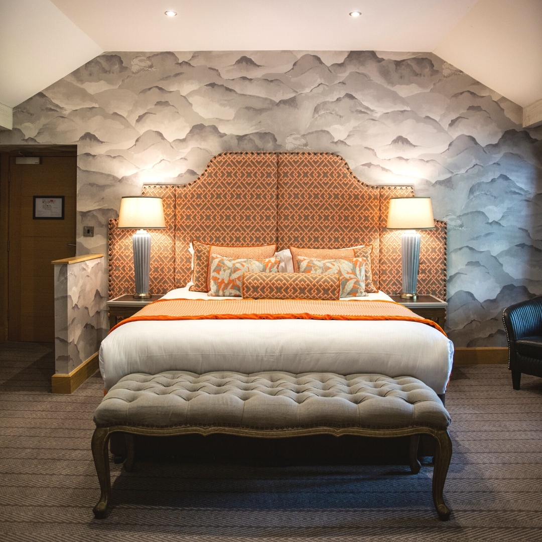 Fence Gate Inn tweet media