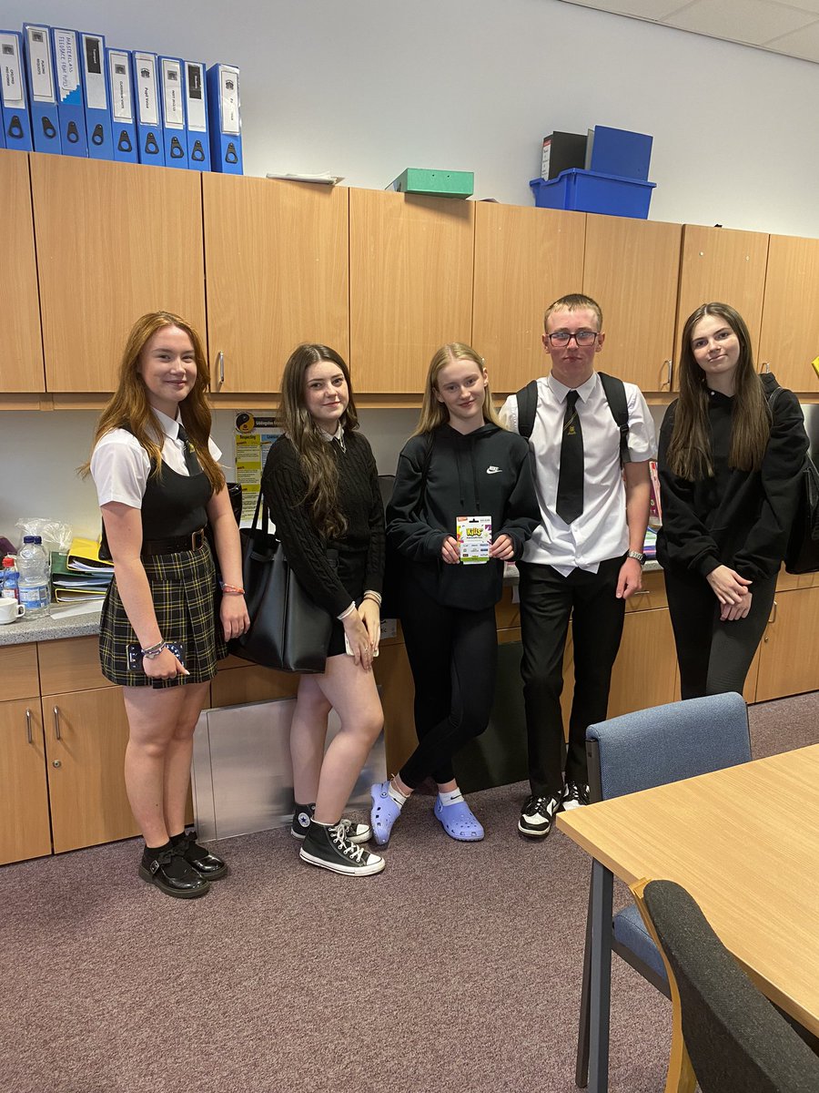 32 bags of litter  collected ! - well done seniors 👏🏼👏🏼👏🏼 you are all ⭐️ ⭐️⭐️⭐️⭐️- huge thanks to Tesco for the £50 prize voucher won by a delighted Erin, Nathan, Zoe, Zara and Serenity 😍 <a href="/SouthLanCouncil/">South Lanarkshire Council</a>