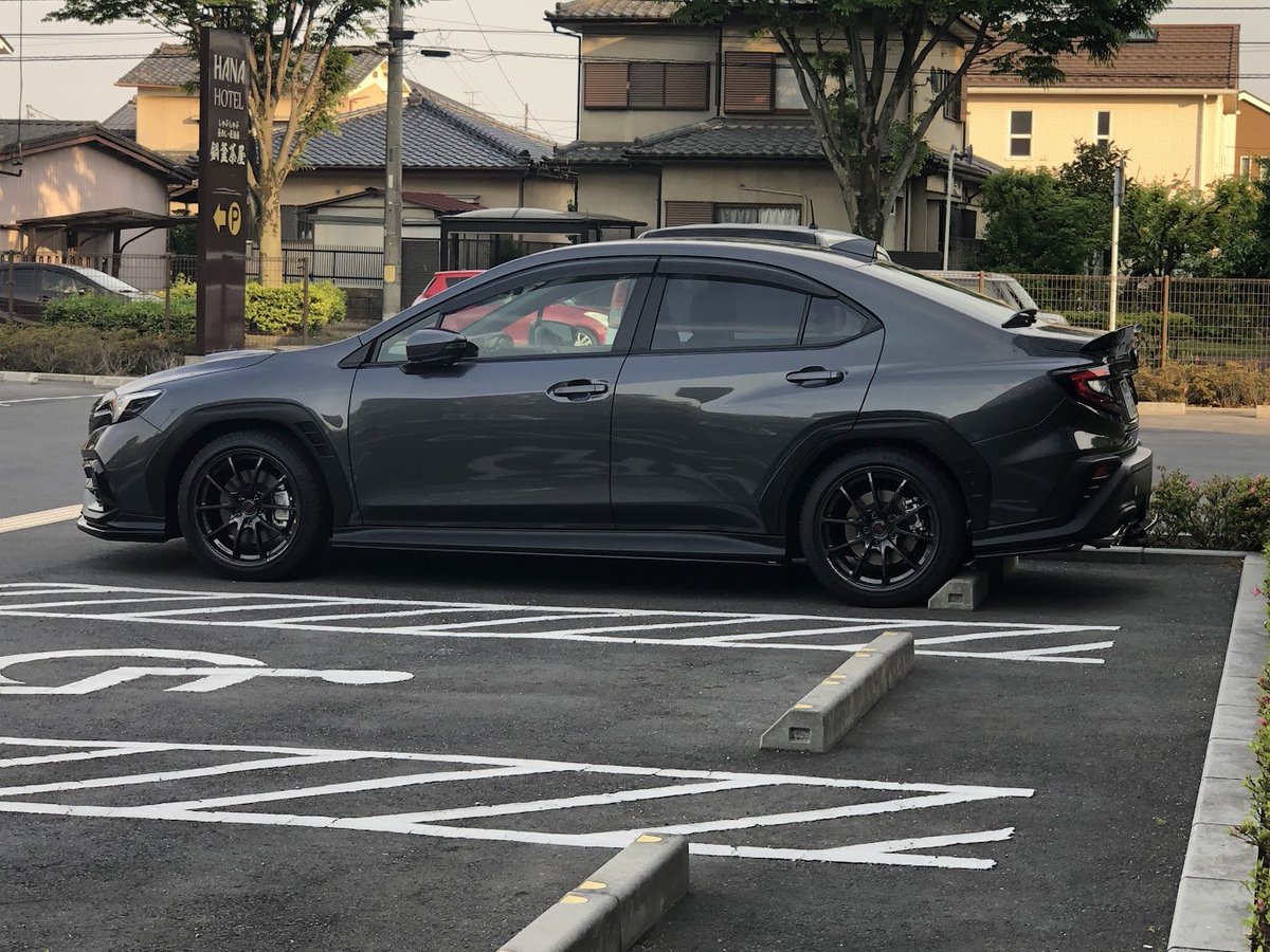 TribecaX's tweet photo. 10本スポーク友の会ってあったのですね
#10本スポーク友の会 #STIperformance https://t.co/xQsXlcRXeU