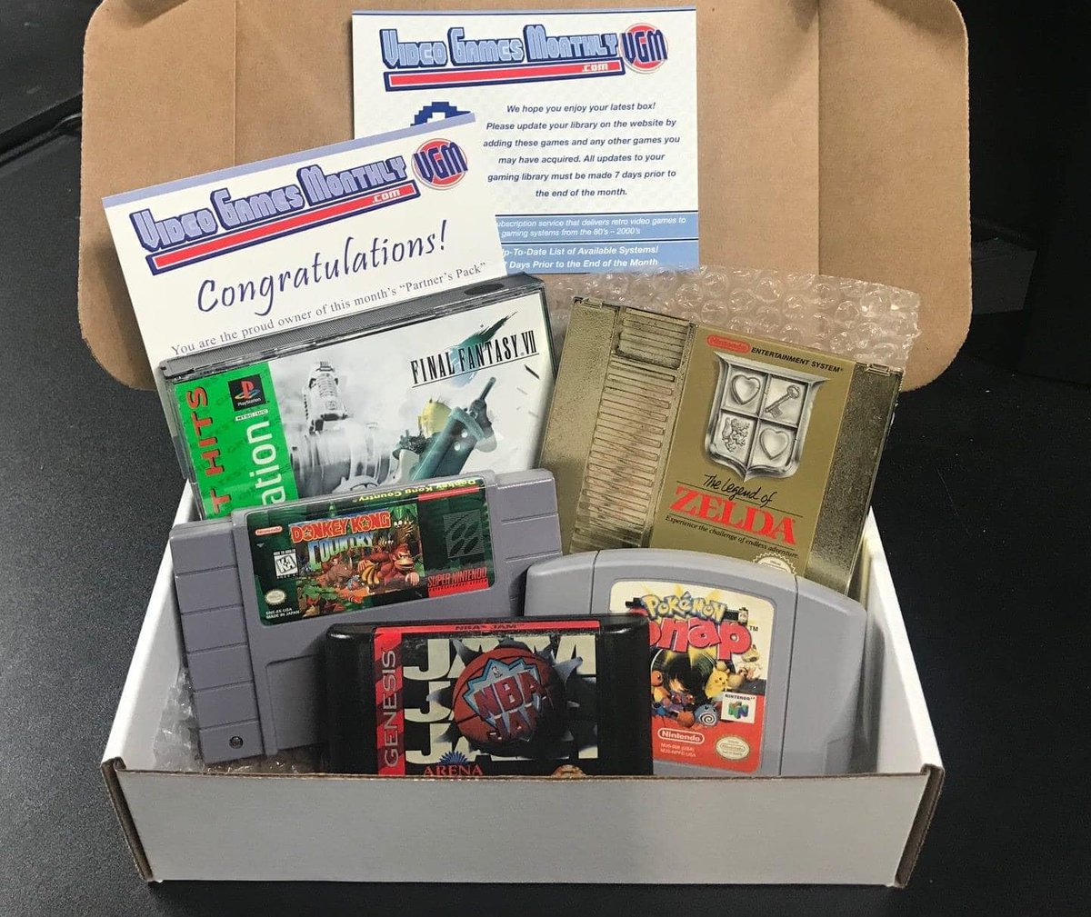 vidgamesmonthly's tweet image. Back by popular demand we are sending out 3 Partners Packs this July! 

All you have to do to be entered is comment below and RT this post. 3 random lucky members will have Partners Packs sent to them this month!

Boxes will look and feel as good as the ones shown! 

And go!