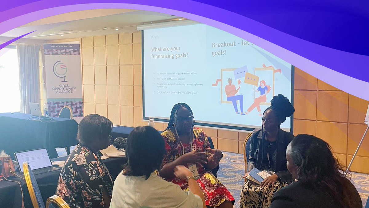Lightul's Digital Training Lead @r_govern delivered a session at the #ObamaLeaders convening in Athens today where she spoke with <a href="/girlsalliance/">Girls Opportunity Alliance</a> members and helped them identify digital fundraising goals for their organisation. Key takeaway? Local + global fundraising = success!