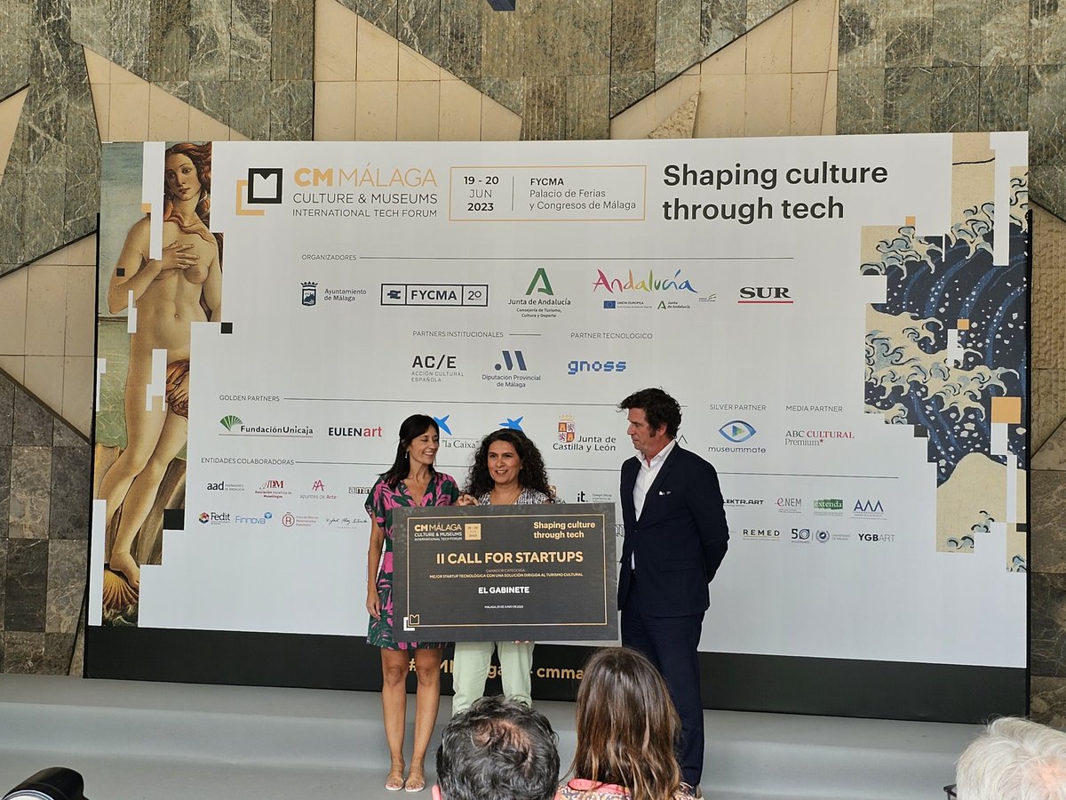 peinadormarta's tweet photo. Comienza la entrega de los #PremiosExpone de @ammaasociacion con los premios a las mejores #Startups @GabineteMuseos e @ideosmedia en @cmmalagafair #CMMalaga23 https://t.co/lF1jiNuw9l