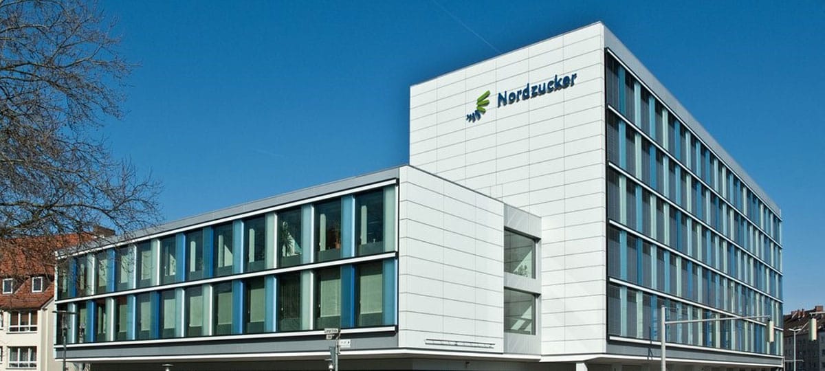 Im vergangenen Jahr wurde das Produktivsystem beim SAP-Bestandskunden #Nordzucker auf S/4 transformiert. Mit einem Mix aus Greenfield- und Brownfield-Ansatz sowie diversen Eigenentwicklungen eine komplexe Angelegenheit. #e3magazin #sap ow.ly/lTUh50OSy31