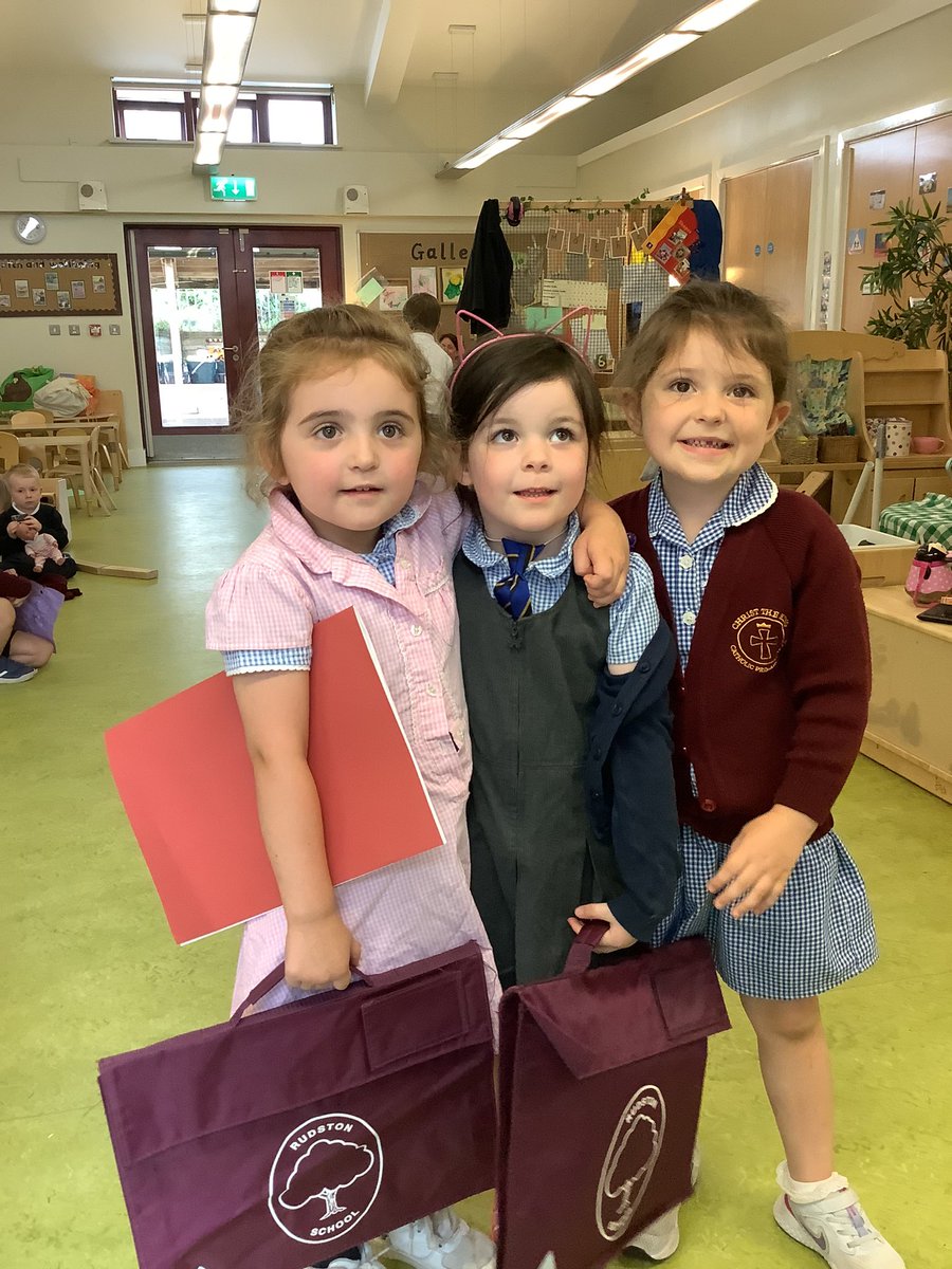 brightstarsrud's tweet image. More photos of the Bright Stars children trying on school uniforms from their new schools! #schooltransition