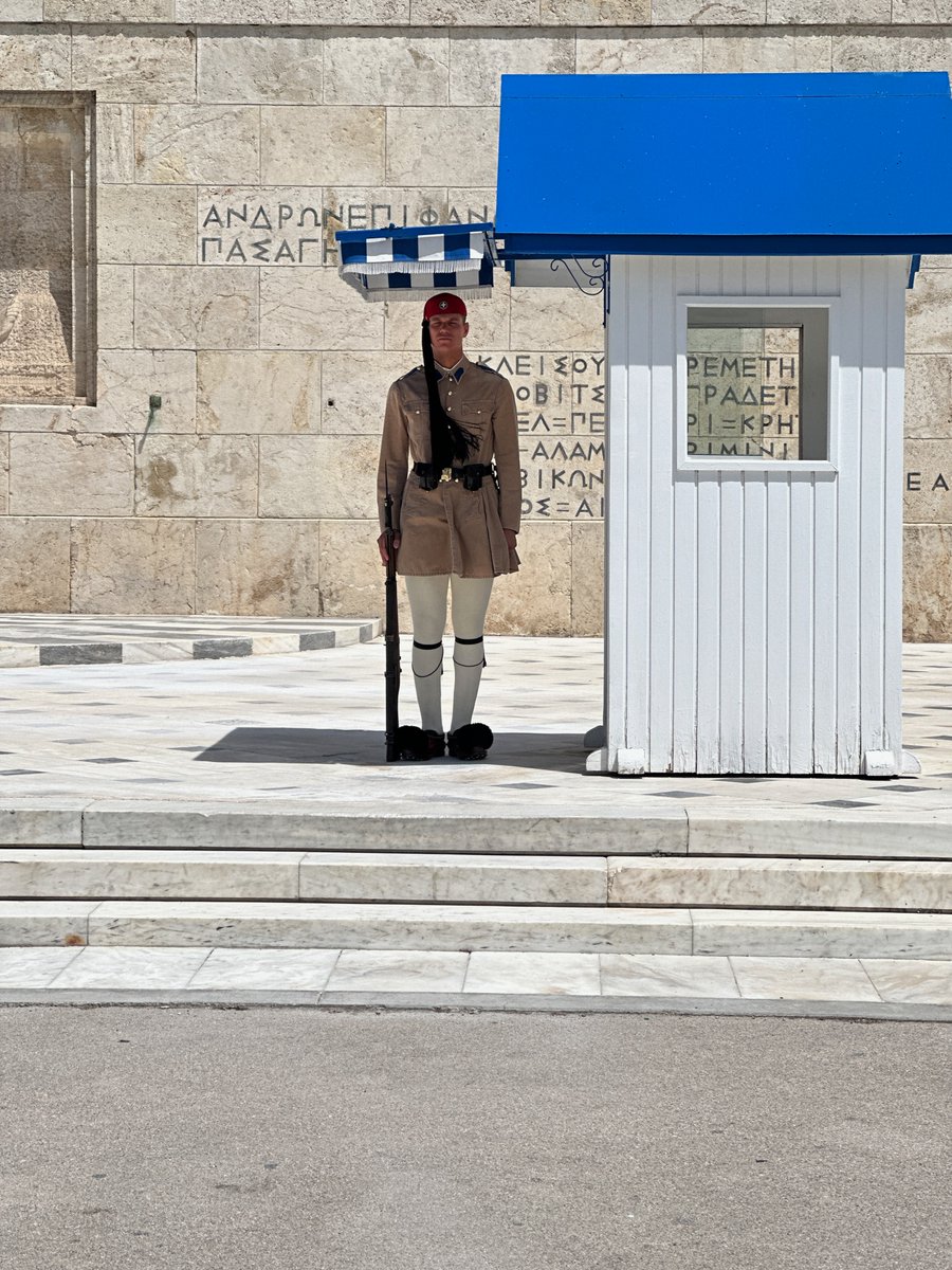 𝑳𝑬𝑨𝑹𝑵𝑰𝑵𝑮 𝑬𝑿𝑷𝑬𝑫𝑰𝑻𝑰𝑶𝑵 ✈

Le temps d’une semaine, 7 de nos étudiants ont eu l’opportunité de partir en Learning expedition, à Athènes ! ✈

Ils ont chaleureusement été reçus par John et Anny, de l'IST College  !

#learning #expedition #greece #international #ecole