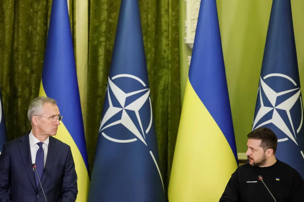 The North Atlantic Alliance will take a step towards rapprochement with Kiev, but no decision will be made on a specific timetable for Ukraine's accession to NATO. 

This statement was made by NATO Deputy Secretary General Mircea Geoană.