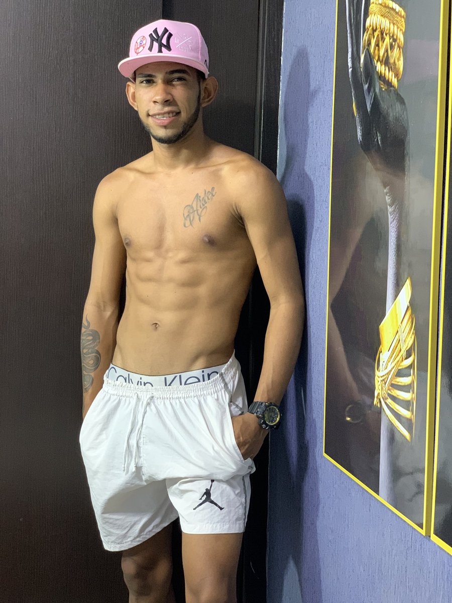 Couplegold3's tweet photo. Modelo 💎 #onlyfans.com @Flirt4Free https://t.co/7HKK0RYtLc