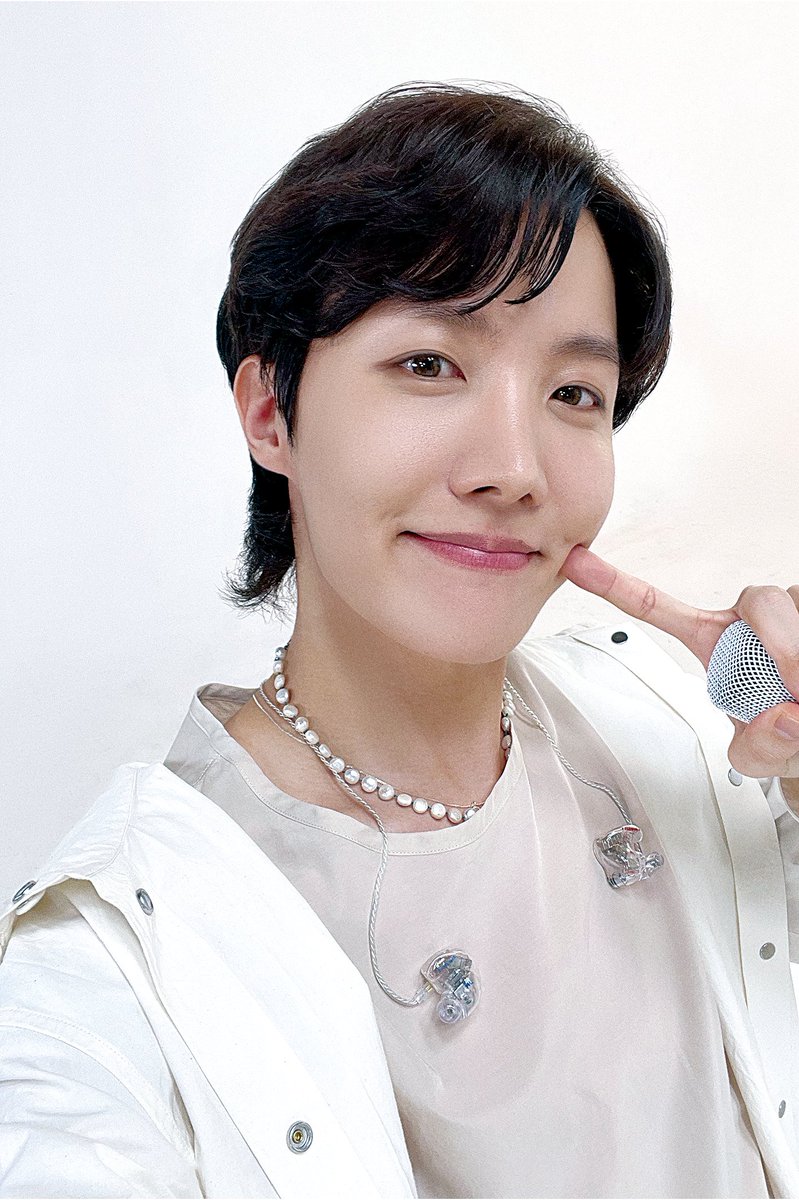 J_ARMY2018's tweet photo. 아미라운지 포카용 보정본 공유(1) https://t.co/U93UfPHZdM