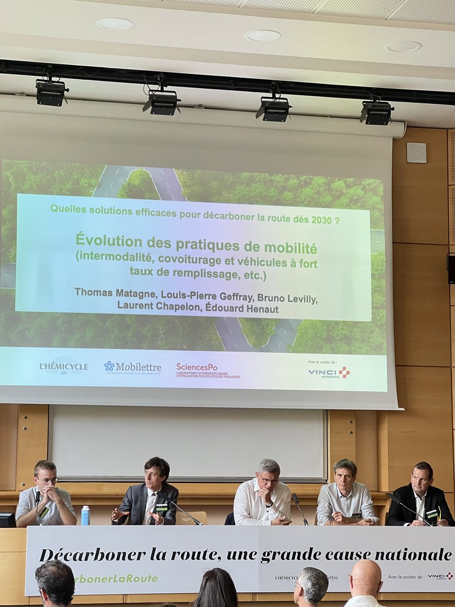 Construire un système multimodal dans la France périurbaine pour réduire de manière systémique l’autosolisme. @thomasmatagne <a href="/ecov_fr/">ecov</a>