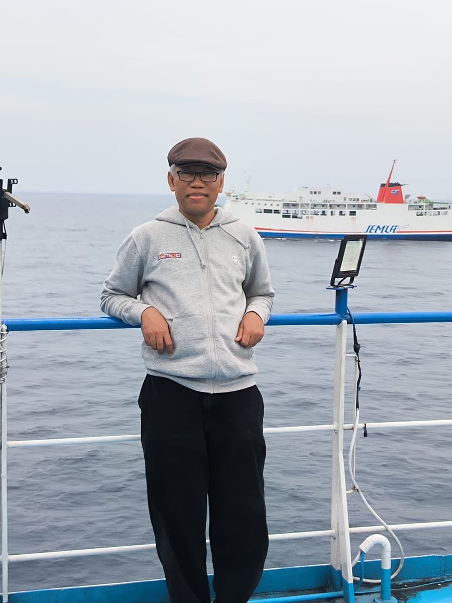 HelmiFelis_'s tweet photo. Kalian masih gak terima saya dukung Buni Yani.?

Ya udah gini yang dukung Buni Yani Retwet

Yang dukung gagap Visi Misi Like aja gak apa-apa

. https://t.co/6ym8LJLmqp