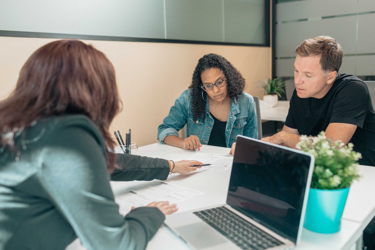 GreenPointeFin's tweet photo. Are you struggling with advanced debt collection issues? If so, let our team of experts lift the burden and manage the situation for you. Dial 877.546.9625 for a FREE consultation. #StopCollectionCalls #ChargeOffs #CollectionJudgment https://t.co/nlr3mLIF6w