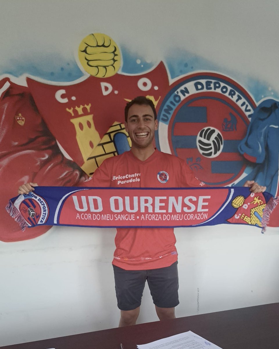 UDOurense2014's tweet photo. Alex Rey chega o Ourense!🤝

O mediocampista lucense de 25 anos chega procedente do @CDBarco , despois de xogar en equipos de superior categoría como  @SDTarazona ou @UnionistasCF . 

❤️💙Benvido a Ourense Alex!

#Fichaxes2324 https://t.co/1Zo7J4emf9