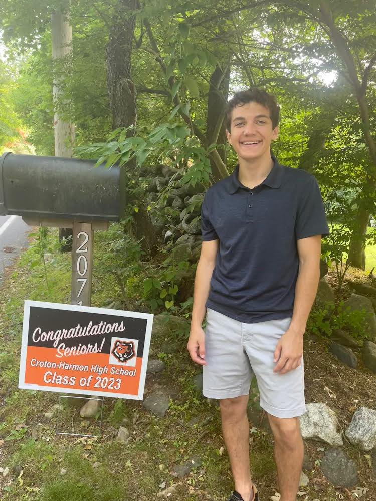 CrotonHS's tweet photo. Happy Tuesday CHHS!  Today we are featuring Ben, Sammy, and Stevie from the Class of 2023!  Check back each day for pictures of the Class of 2023 with their signs as we celebrate our seniors 🐯🧡🖤🐯 https://t.co/jqYBPehCaR