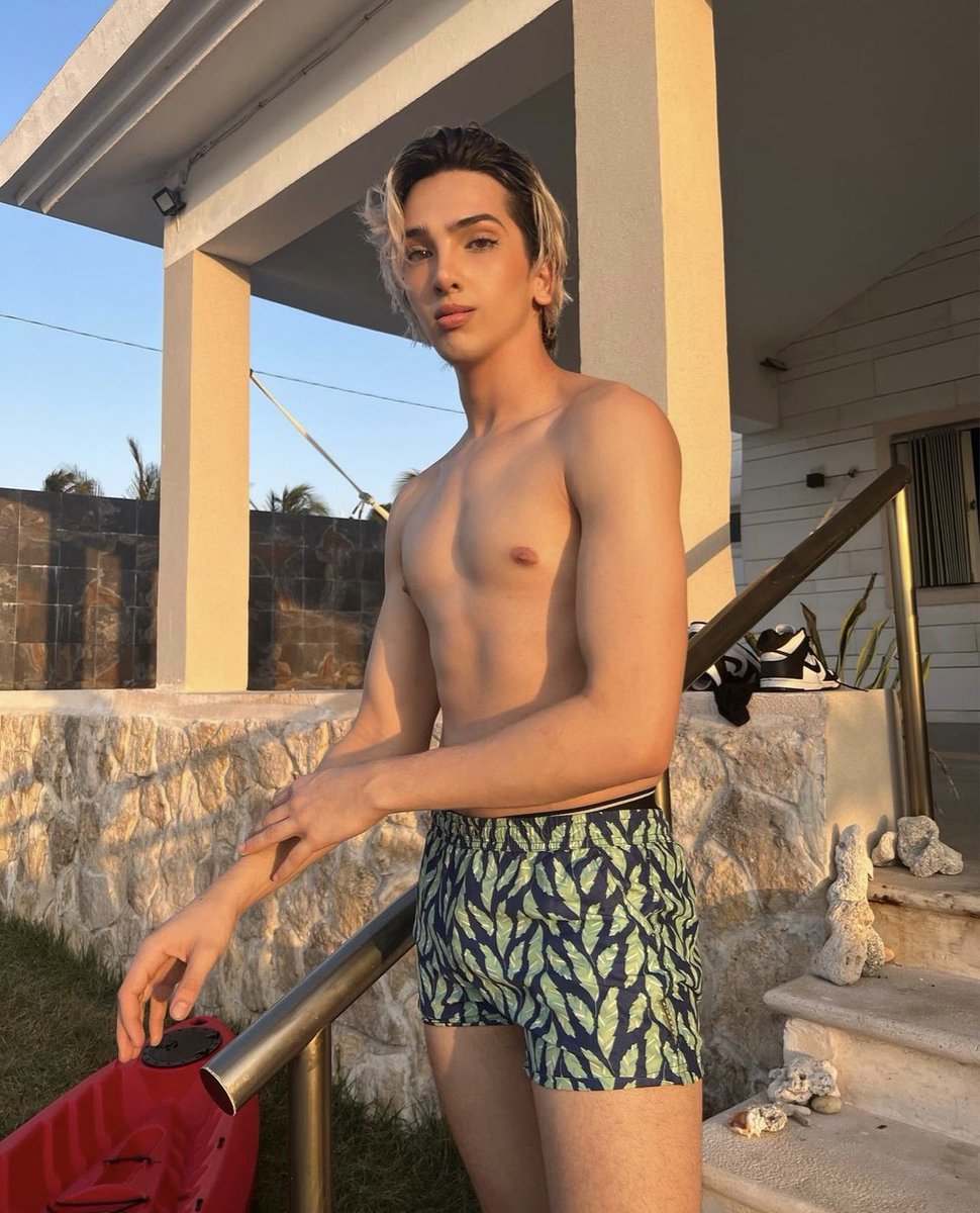 Sebastwinkw's tweet photo. @blessed_213 Help me to grow up my account 🙏🏻🍑💦 https://t.co/q4JPgbiFQ4