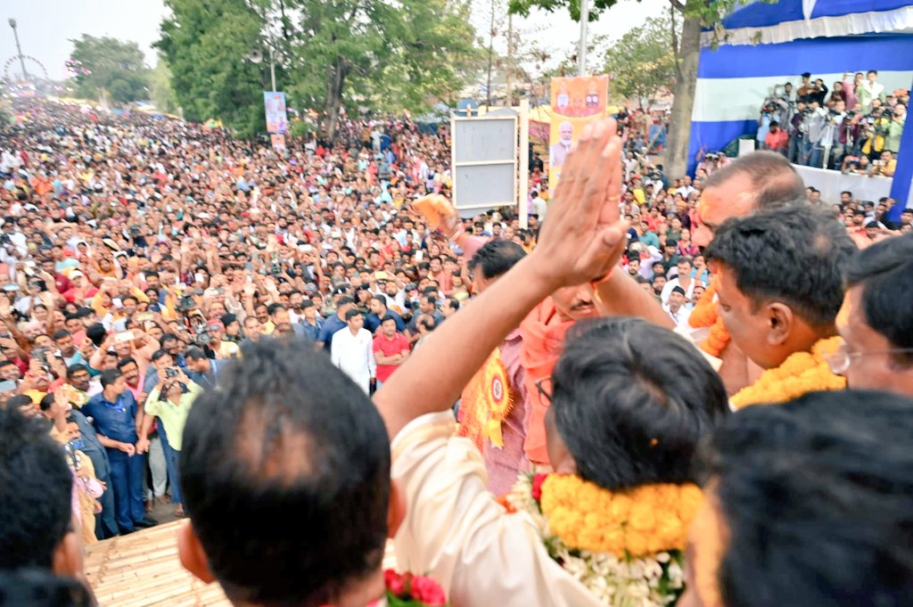 रांची में जगन्नाथ रथ यात्रा में शामिल हुए राज्यपाल और मुख्यमंत्री, देखें PHOTO-Governor and Chief Minister participated in Jagannath Rath Yatra in Ranchi, see photo