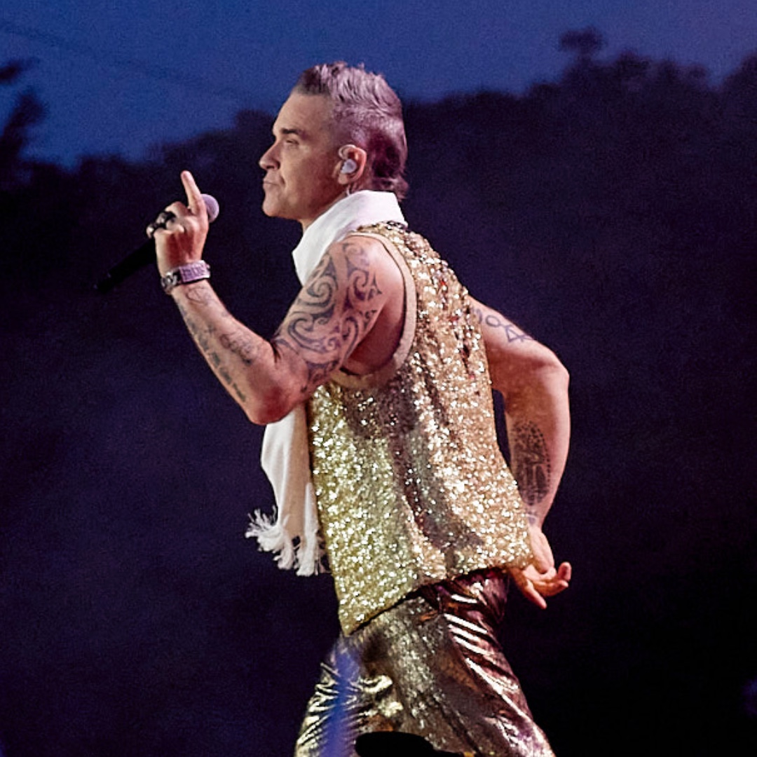 Robbie Williams at the Isle of Wight Festival 2023
Photo © Rupert Hitchcox
All Rights Reserved
.
.
#isleofwightfestival2023 #RobbieWilliams #RW #RupertHitchcox #performance #fromthepit