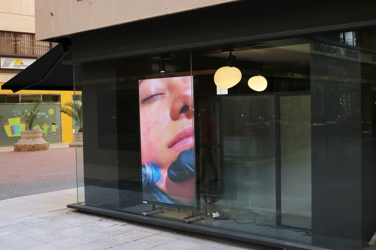 LEDCUMA's tweet photo. 📣 #InstalaciónCUMA - La clínica estética I AM CARE , ubicada en el centro de #Murcia instaló en su escaparate nuestra #pantallaLED Full Color 🌈 CALIFORNIA.

✅ Tamaño 1028x2052x80 mm
✅ Publica nuevos productos, ofertas y promociones...¡Y mucho más!

#TheLEDmovement 🌟 https://t.co/fnz7Vz55g0