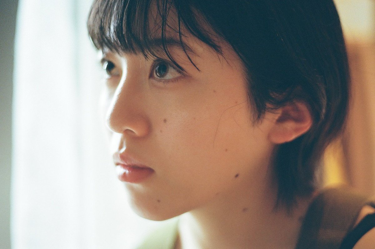 hinataActor0302's tweet photo. 自分でシャッター押してみた。

現像したら、意外と良かった。
このフィルムの温かみが好き！
帰ったら家族を撮りたい。
大切な友達を撮りたい。

撮影する側がどんな風に居れば被写体が自然体で居られるのか、凄く悩む。

総じて、楽しい。 https://t.co/x2vzIdzCIy