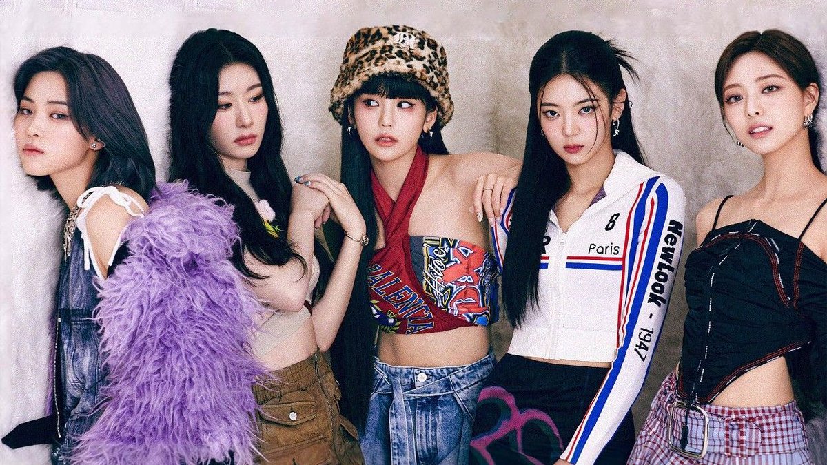 BABYMONGLOBAL's tweet photo. Most Followed 4th Gen Girlgroups on Instagram : 

#1 ITZY — 19.2M
#2 aespa — 10.9M
#3 (G)I-DLE — 10.5M
#4 New Jeans — 7.9M
#5 LE SSERAFIM — 5.3M
#6 NMIXX — 4.3M
#7 Kep1er — 3.8M
#8 IVE — 3.7M
#9 #BABYMONSTER — 2.53M🔺
#10 EVERGLOW — 2.51M 🔻

@YGBABYMONSTER_ #베이비몬스터 https://t.co/xwFefrrjeE