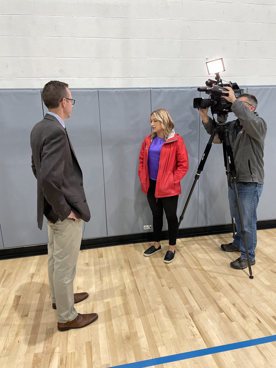 When we talk about suicide prevention in a hopeful way, the more impact we can have. Critical conversations at @BGCCentralOhio with @wolf_doug @ohiospf and @JohnAckerman78. Thx @nbc4i for your help in sharing this information.