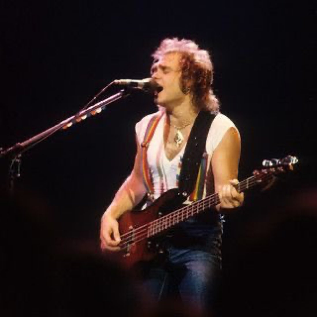 Happy 69th birthday to the great Michael Anthony who was born on this day in 1954. #MichaelAnthony