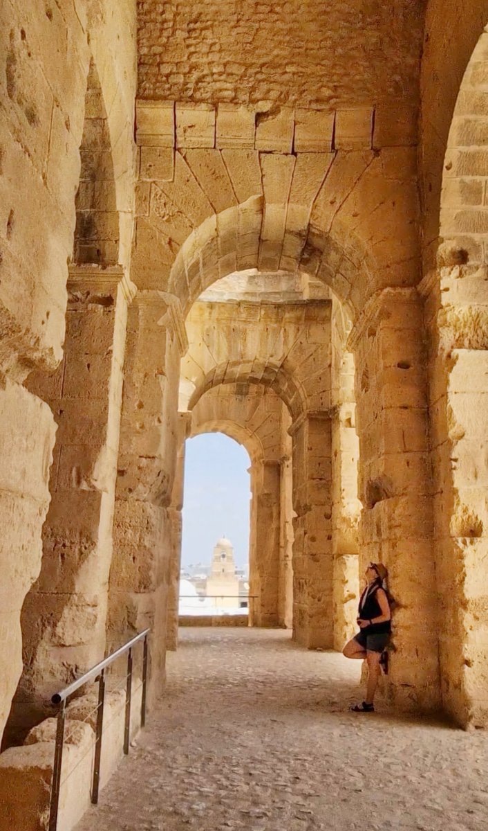 The stunning El Jem Amphitheatre is a UNESCO World Heritage site. It is the third largest amphitheatre in the world & the biggest in Africa. I certainly felt like I had stepped back in time there. #discovertunisia #InspiringTunisia #presstrip @DiscoverTUN