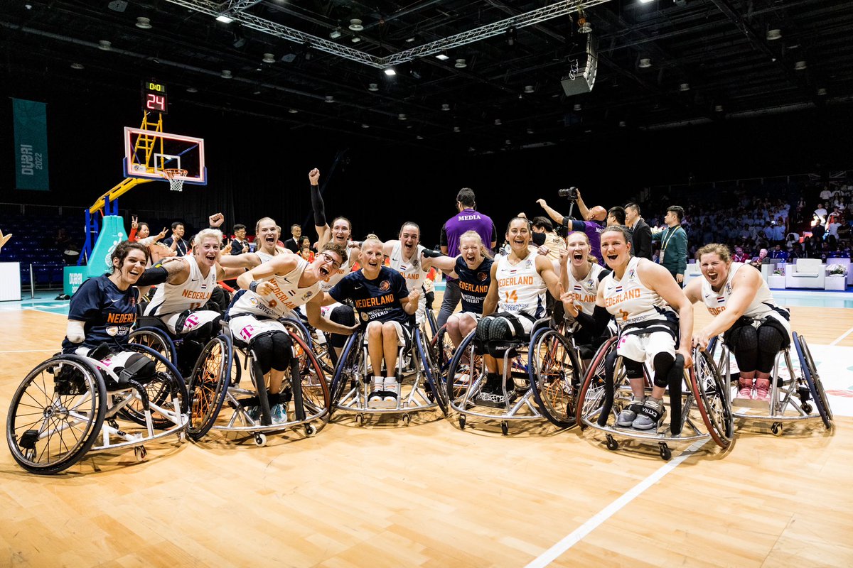 WORLDCHAMPIONS 🧡 #teamNL #backtoback #dreamteam