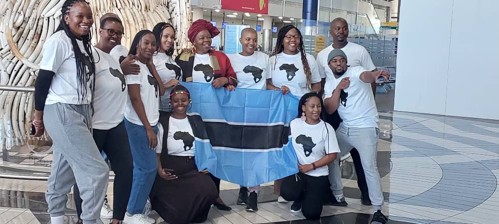 What a pleasant sendoff. Thank you @_dinotshe for gracing #Botswana #MWF2023 fellows with your presence. Your presence assured me that God is with us. Re lebogile Kwete. Re lebogile She-Gal. #Youthinleadership #Youthleaders #YALI
