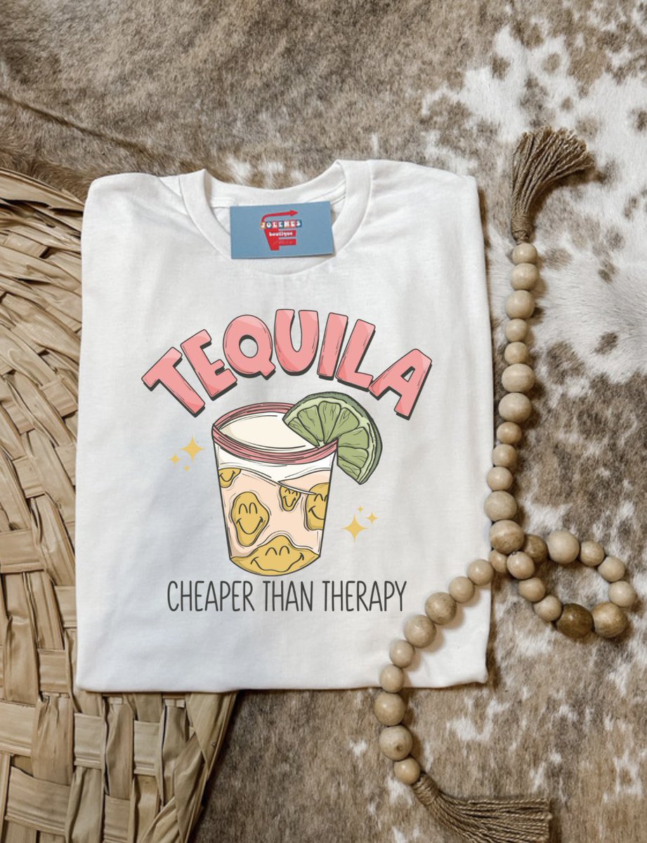 Need a new outfit for when your bestie texts you asking to go get margs and queso? Here’s a deal for you! 🌮🍹

$13 TEES $20 CREWS!!!

jolenesboutique.com/products/13-te…