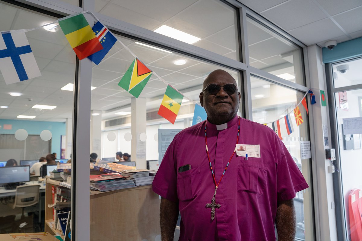 DioManchester's tweet image. Bishop Charles spotted the flag of Guyana in the Sixth Form Canteen 🇬🇾