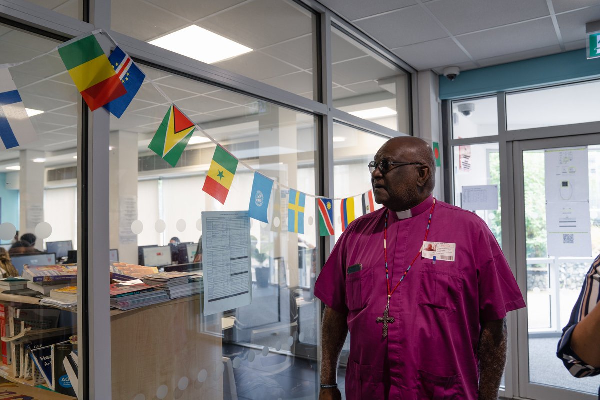 DioManchester's tweet image. Bishop Charles spotted the flag of Guyana in the Sixth Form Canteen 🇬🇾