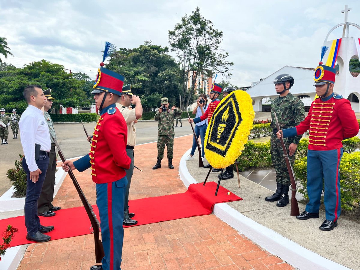 La #QuintaBrigada celebró sus 113 años de vida institucional👏

Gracias a esta importante unidad militar del @COL_EJERCITO , por consolidar a Bucaramanga como territorio seguro. 🙏